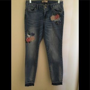 Blue Spice boho embroidered skinny jeans